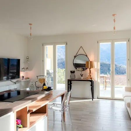 Magic Garden With Jacuzzi-pool And Luxury View Appartement Lenno