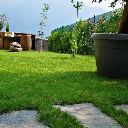 Magic Garden With Jacuzzi-pool And Luxury View Apartamento