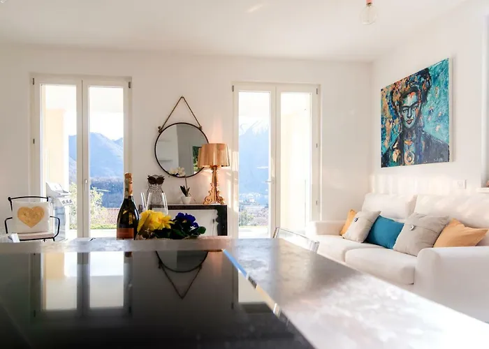 Magic Garden With Jacuzzi-pool And Luxury View Lenno